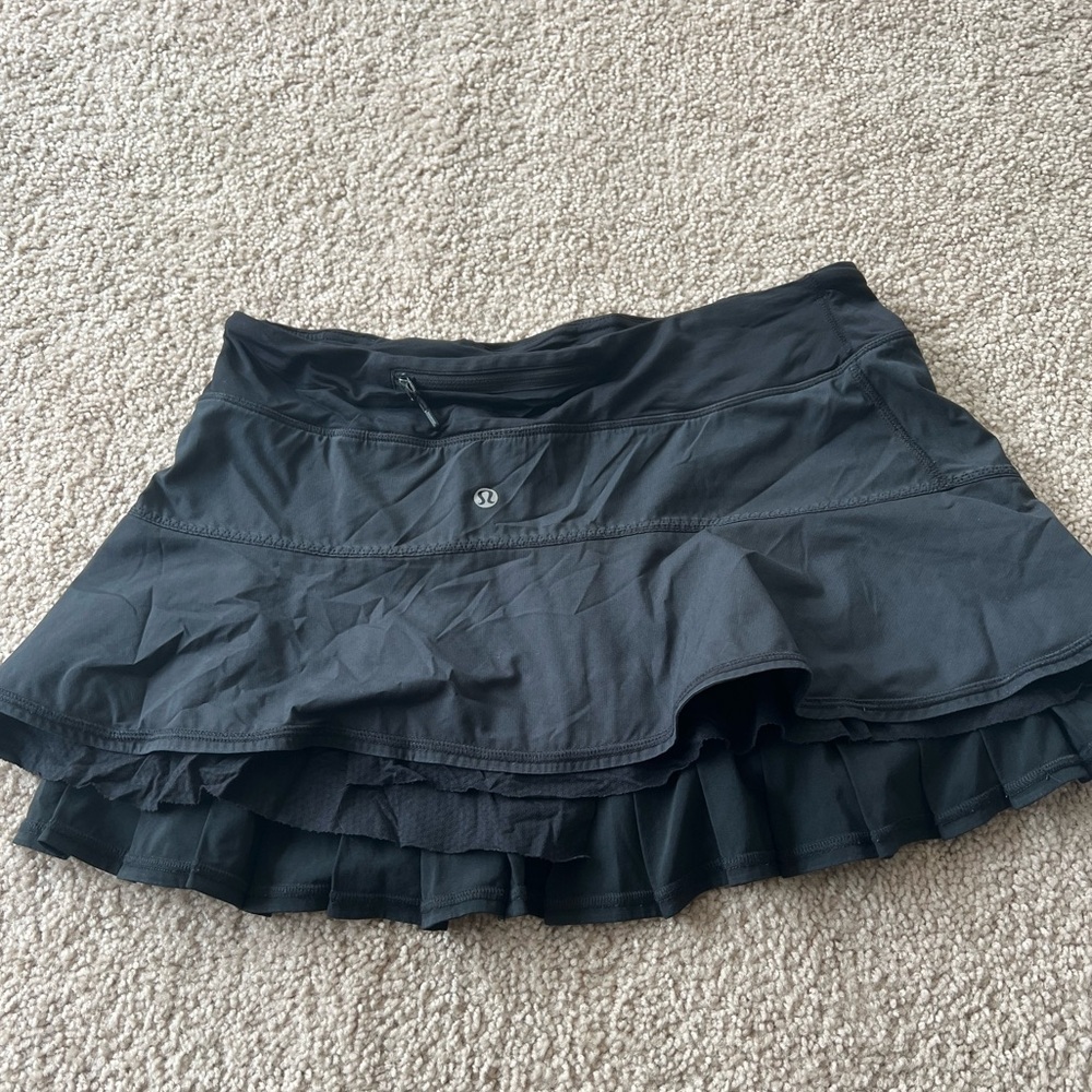 Lululemon skort size 8